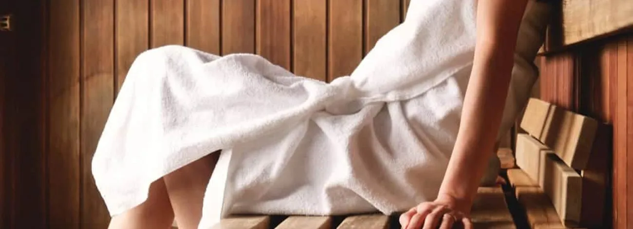 alphasauna_what to_wear_in_sauna